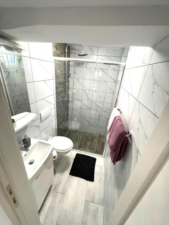 Apartment Dida Krk Town Exterior foto